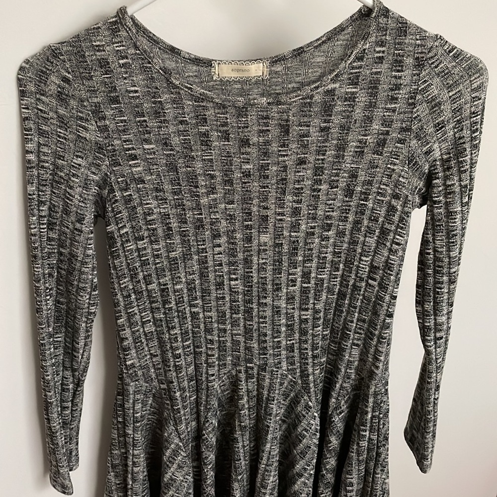 Soft gray and black dress. Mint condition. Great staple to dress up or down.